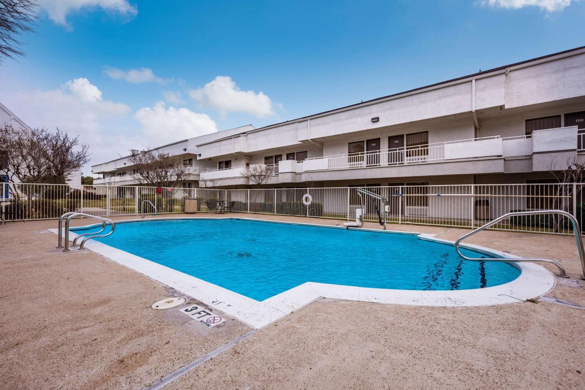 Motel 6-Irving, Tx - Irving Dfw Airport East Экстерьер фото